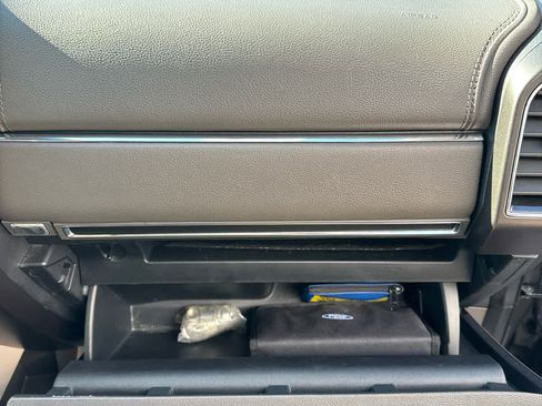 Used 2021 Ford Expedition Limited image 57