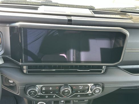 New 2025 Jeep Wrangler Sahara image 24