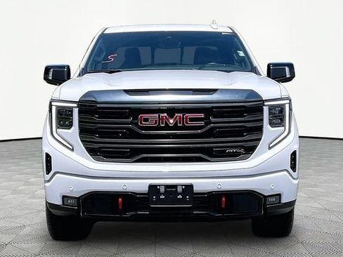 Used 2024 GMC Sierra 1500 AT4 w/ Technology Package AWD/4WD image 2