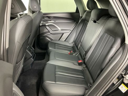 Used 2025 Audi Q5 Premium Plus w/ Premium Plus image 19