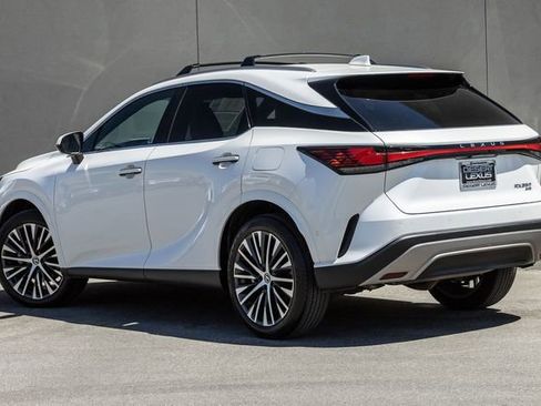 Used 2024 Lexus RX 350 Premium Plus w/ Convenience Package AWD/4WD image 3