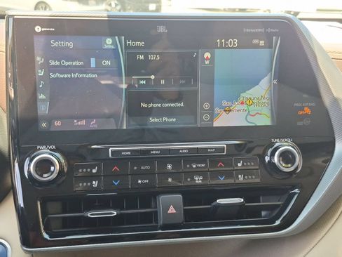 Used 2021 Toyota Highlander Platinum FWD image 19