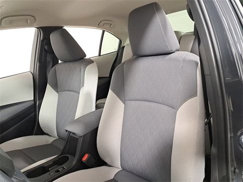 Used 2025 Toyota Corolla LE w/ Convenience Package image 20