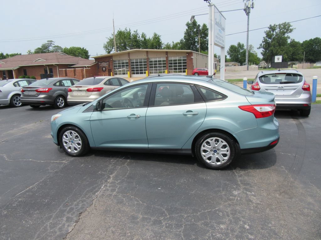 Used 2012 Ford Focus SE FWD image 8