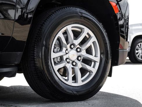 Used 2024 Chevrolet Suburban Premier image 62