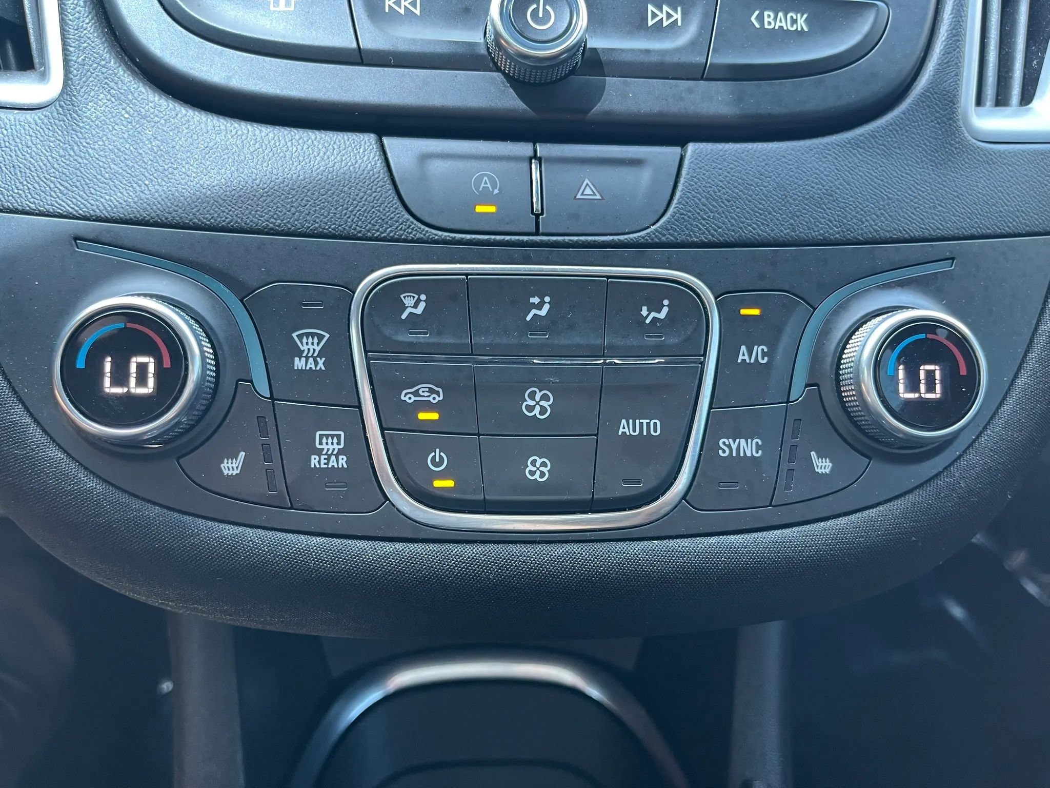 Used 2023 Chevrolet Malibu LT FWD image 21