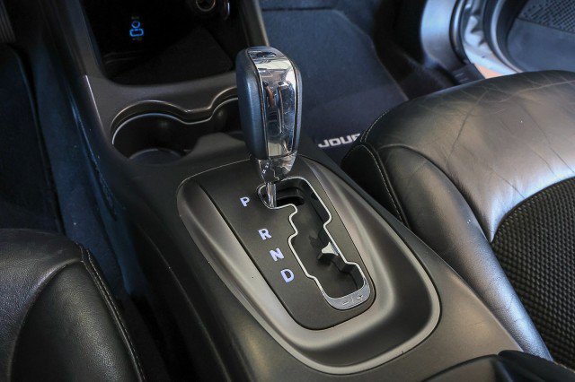 Used 2017 Dodge Journey Crossroad FWD image 17