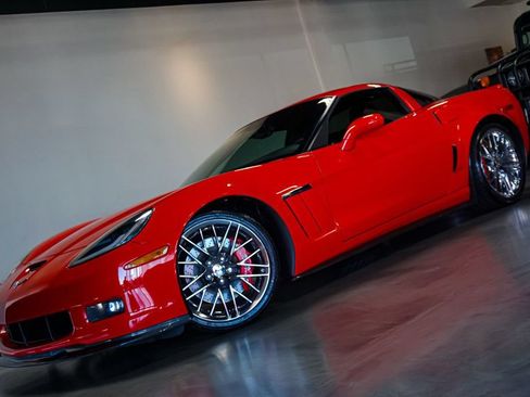 Used 2012 Chevrolet Corvette Grand Sport w/ 2LT Preferred Equipment Group RWD image 84