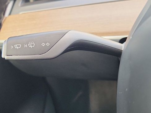 Used 2023 Tesla Model 3 Standard Range RWD image 17