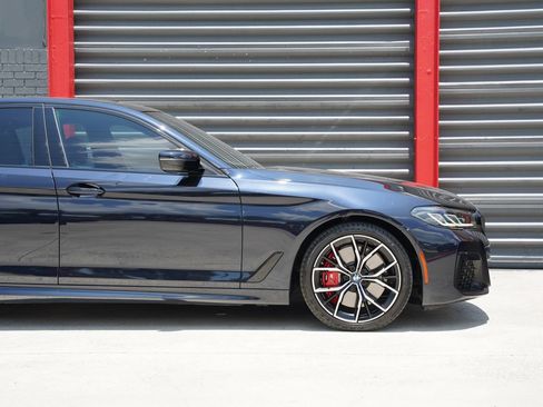 Used 2023 BMW 540i w/ M Sport Package RWD image 5
