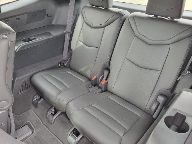 Used 2025 Cadillac XT6 Premium Luxury AWD/4WD image 23