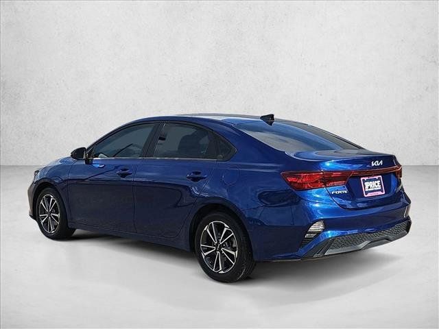 Used 2022 Kia Forte LXS w/ LXS Technology Package FWD image 7