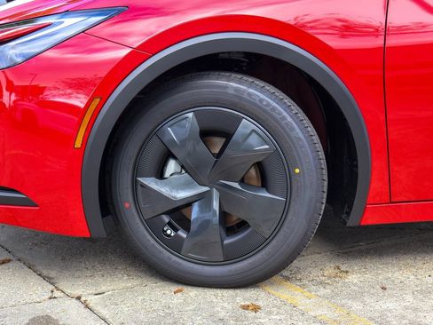 New 2026 Toyota Prius LE image 16