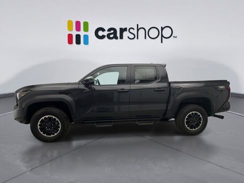 Used 2024 Toyota Tacoma TRD Off-Road image 2