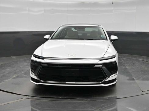 New 2026 Hyundai Sonata SEL FWD image 3