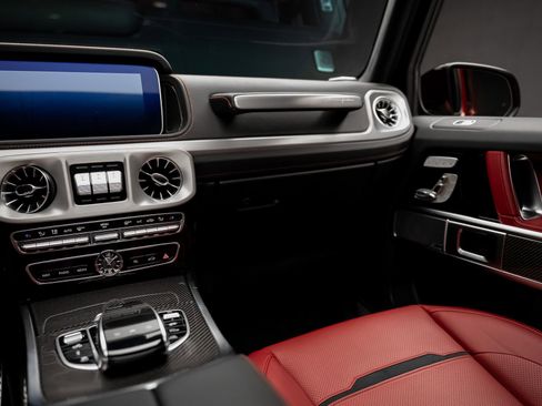 Used 2024 Mercedes-Benz G 63 AMG 4MATIC image 43