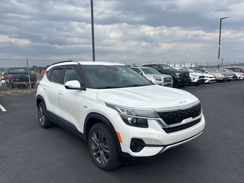 Certified 2023 Kia Seltos S image 1