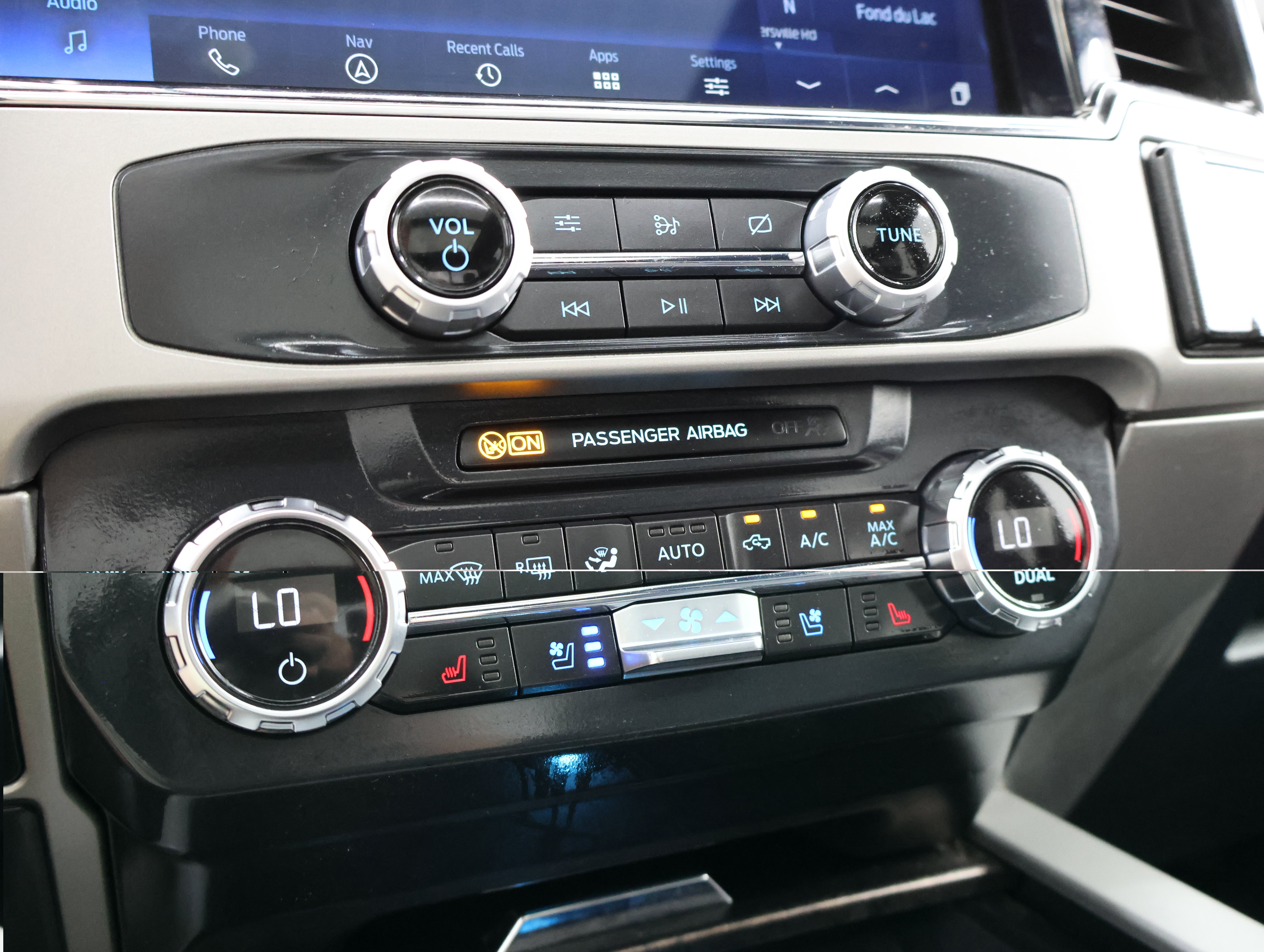 Used 2022 Ford F250 Lariat w/ Tremor Off-Road Package AWD/4WD image 13