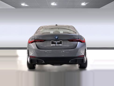 Certified 2023 BMW i4 eDrive40 w/ Premium Package RWD image 9