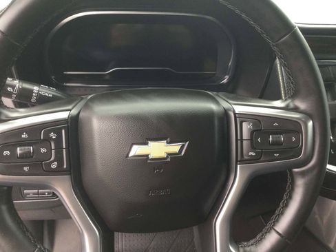 Used 2024 Chevrolet Suburban Premier w/ Premium Package image 21