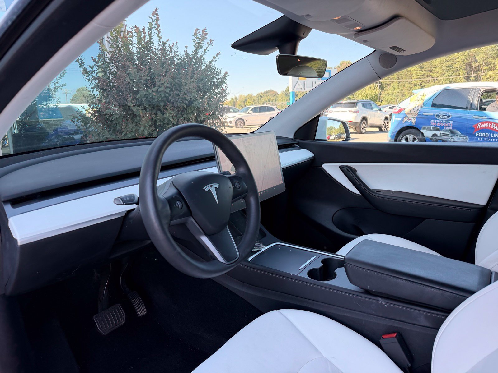 Used 2021 Tesla Model Y Long Range AWD/4WD image 11