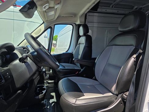Used 2023 RAM ProMaster 3500 FWD image 10
