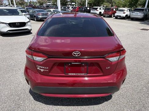 Certified 2022 Toyota Corolla LE FWD image 3