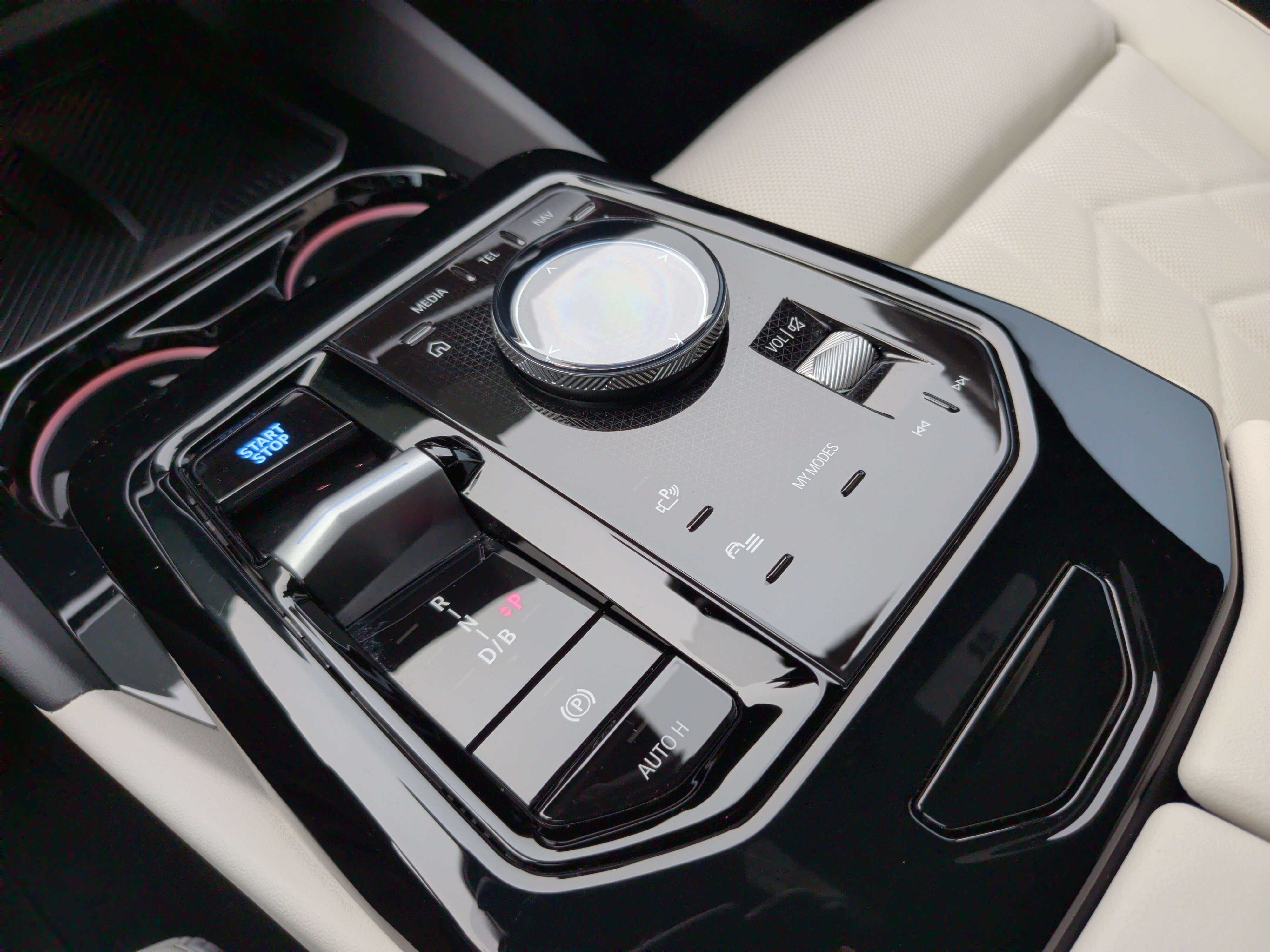 Certified 2026 BMW i5 eDrive40 w/ M Sport Package RWD image 21
