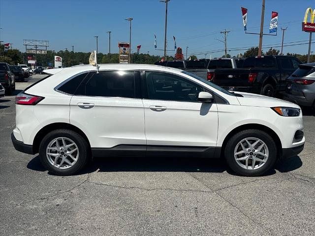 Certified 2024 Ford Edge SEL w/ Convenience Package AWD/4WD image 2