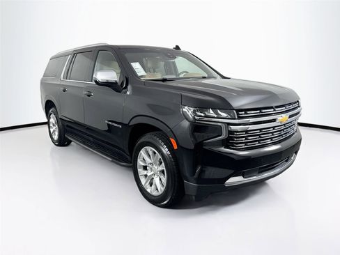 Used 2024 Chevrolet Suburban Premier RWD image 10
