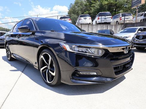 Used 2019 Honda Accord Sport image 9