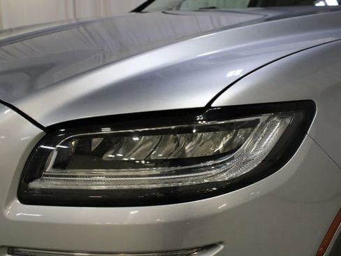 Used 2020 Lincoln Nautilus Reserve w/ Equipment Group 201A image 34