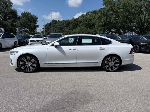 Certified 2023 Volvo S90 B6 Plus AWD/4WD image 3