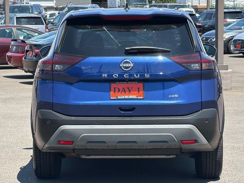 Used 2023 Nissan Rogue S AWD/4WD image 6