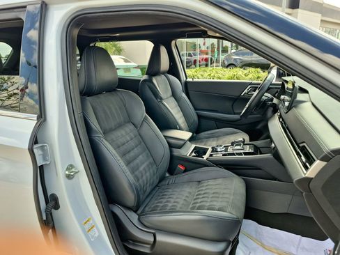 Used 2022 Mitsubishi Outlander SE AWD/4WD image 23