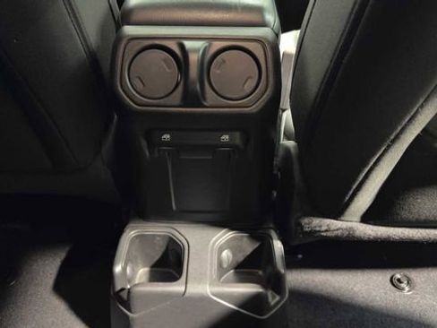 Used 2021 Jeep Wrangler Unlimited Sport image 15