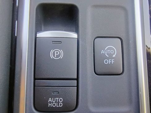 New 2026 Nissan Pathfinder SV image 20