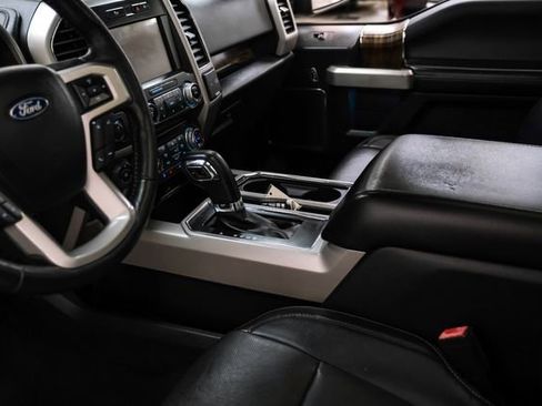 Used 2018 Ford F150 Lariat w/ Equipment Group 502A Luxury image 23