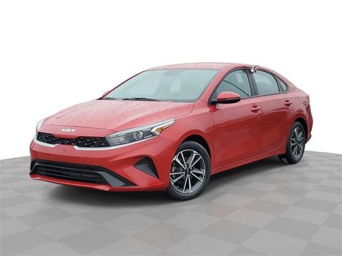 Used 2023 Kia Forte LXS w/ LXS Technology Package image 1