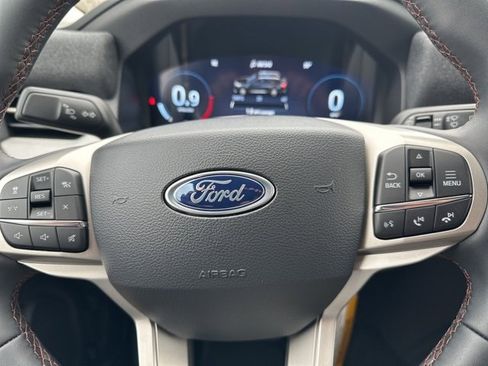 New 2026 Ford Explorer Active image 19