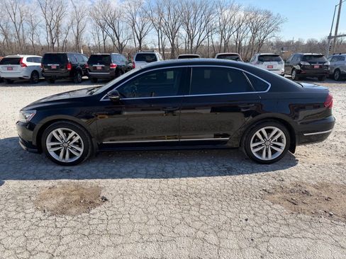 Used 2017 Volkswagen Passat 1.8T SE image 6