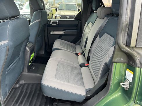 Used 2022 Ford Bronco Outer Banks image 28