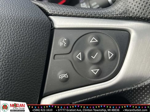 Used 2021 GMC Acadia SLE image 25