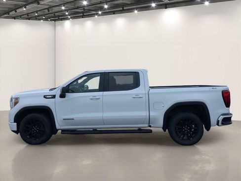 Used 2022 GMC Sierra 1500 Elevation w/ LPO, Elevation Black Package AWD/4WD image 4