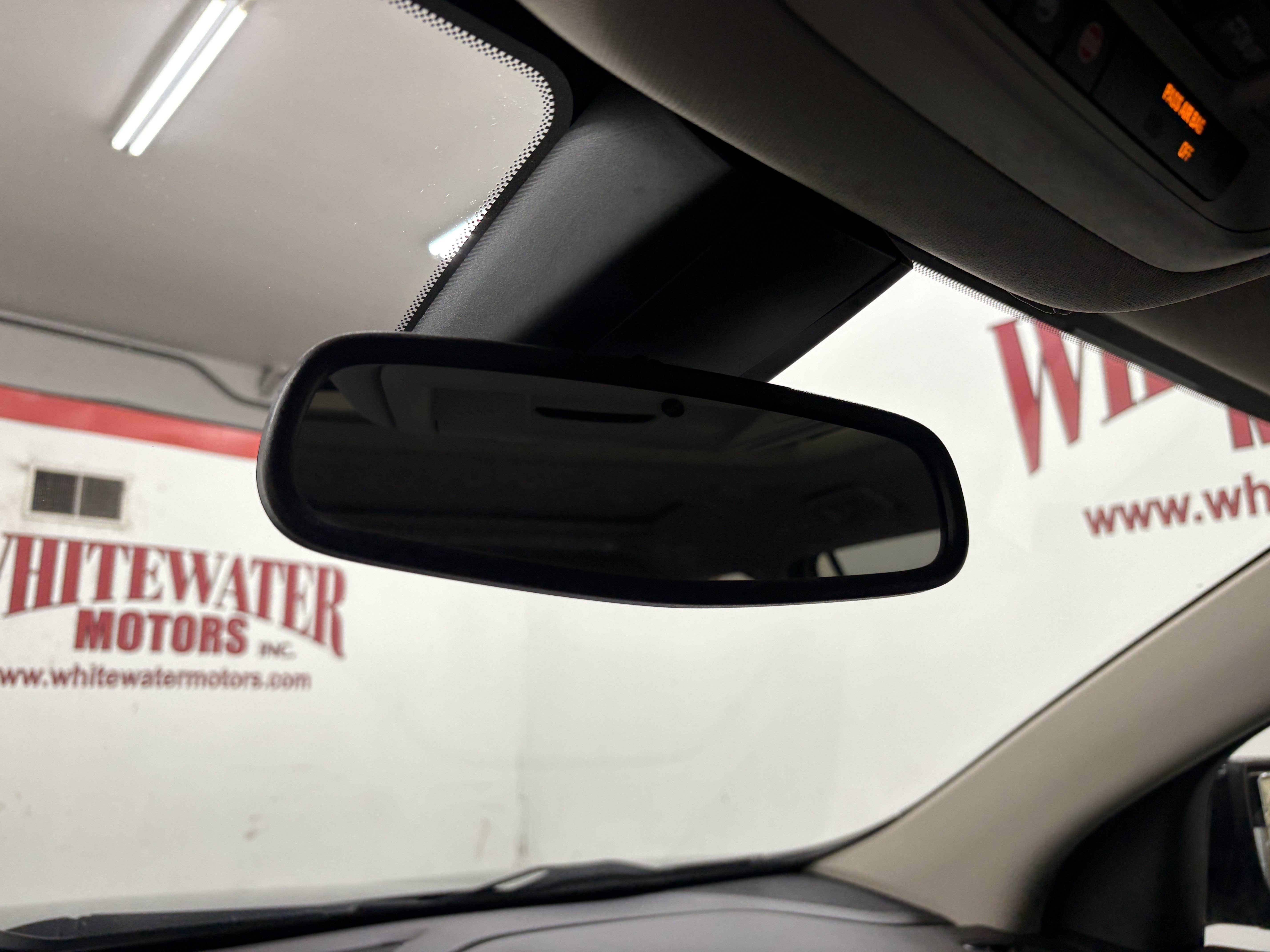 Used 2019 GMC Acadia Denali w/ Technology Package FWD image 33
