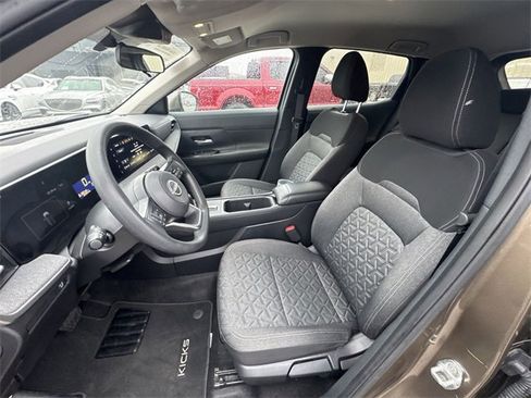Certified 2025 Nissan Kicks SV image 11
