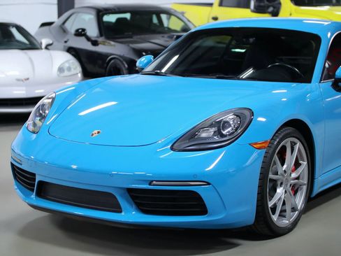 Used 2018 Porsche 718 Cayman S image 6