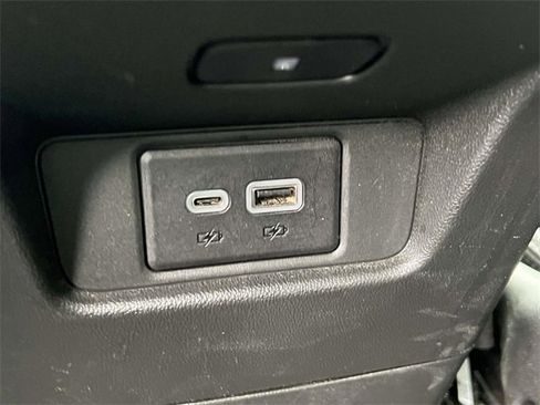 Used 2024 Cadillac XT6 Luxury image 14