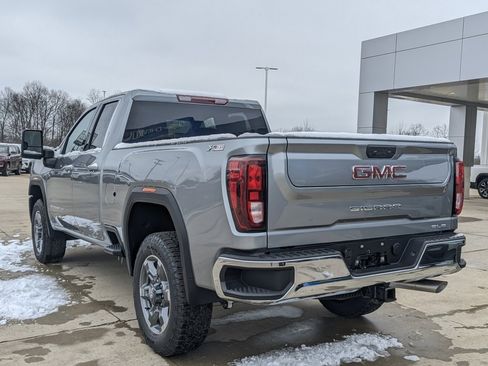 New 2026 GMC Sierra 2500 SLE image 8