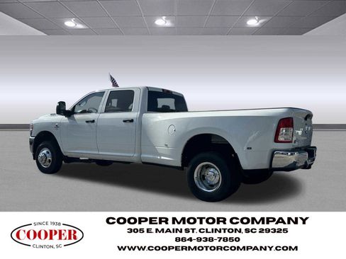 Used 2024 RAM 3500 Tradesman w/ Chrome Appearance Group image 3
